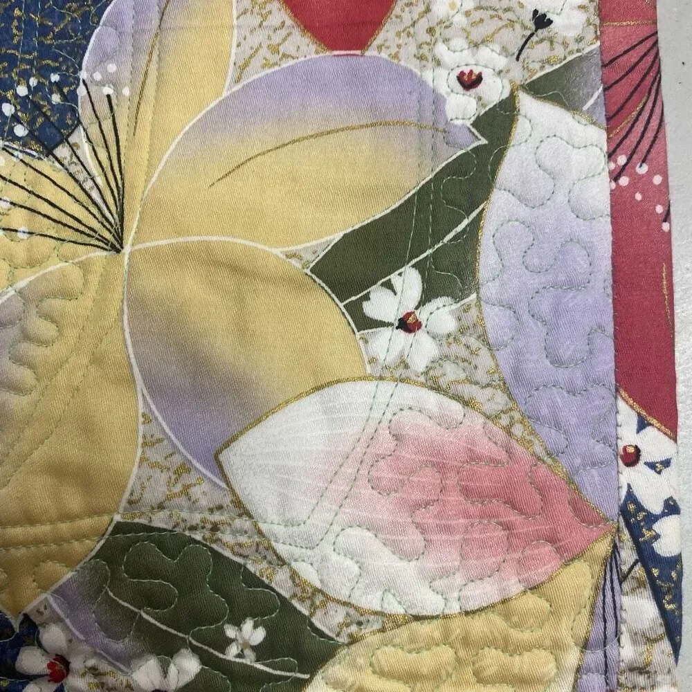 Handcrafted Bold Floral Quilt Wall Hanging 31X34 Multicolor Machine‎ Stiched